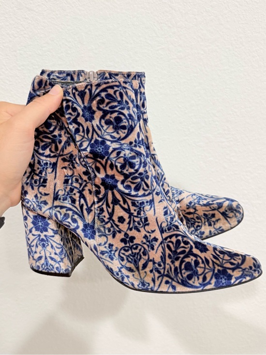 Free People Shoes - Free People Floral Velvet Ankle Boots Boho Western Coastal Cowgirl Size 6.5 (37)